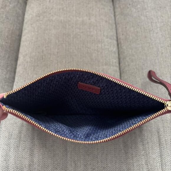 TOUS Burgundy Embossed Leather Wristlet Clutch Pouch – Zip Top Cosmetic Bag - Picture 3 of 3